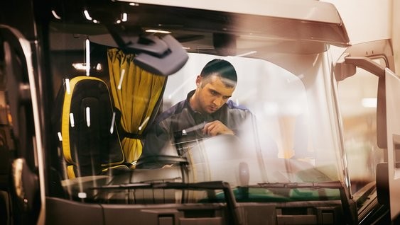 Volvo Trucks, sunkvežimių centras, UAB "Volvo Lietuva", Klaipėdos padalinys