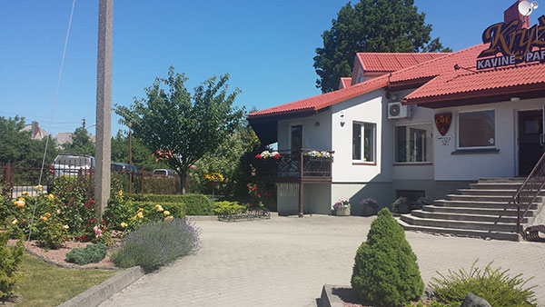 Kryžkelė, kavinė