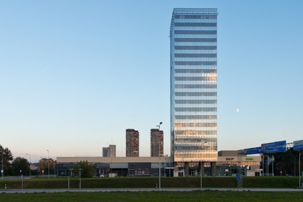 YIT Kausta, AB