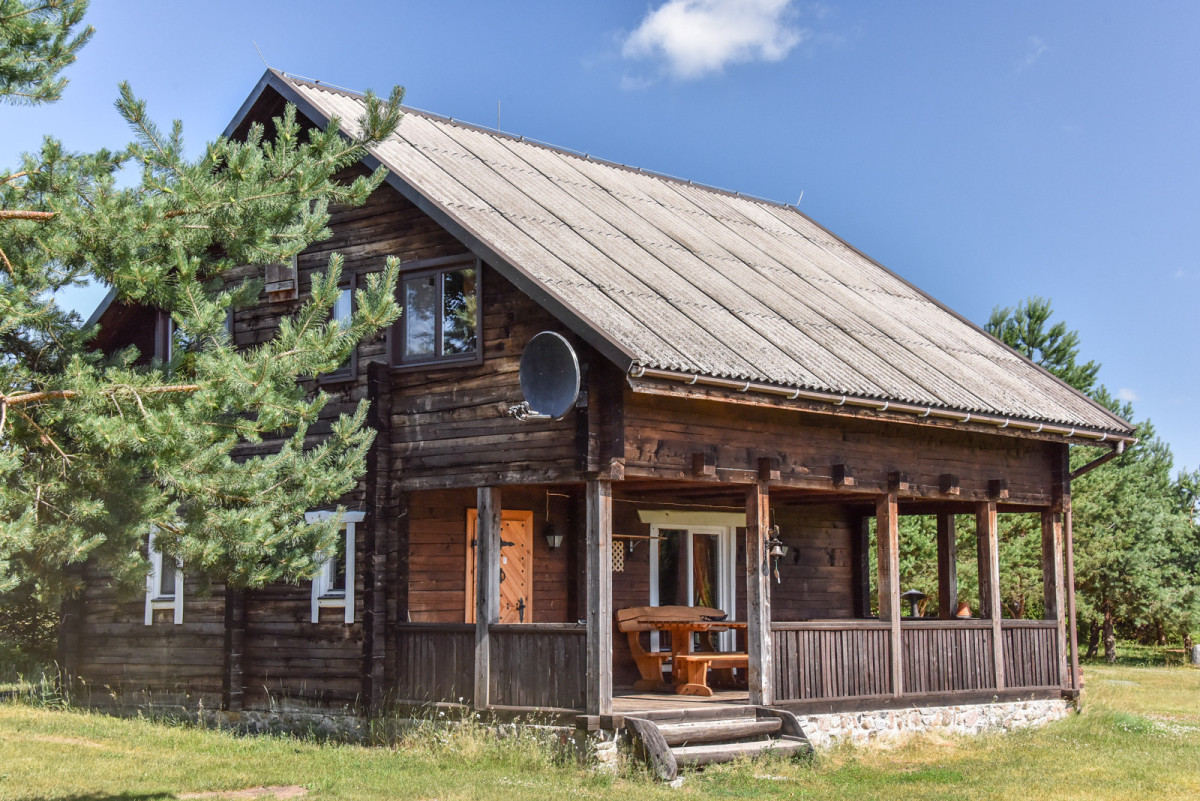 Lapėnų sodyba
