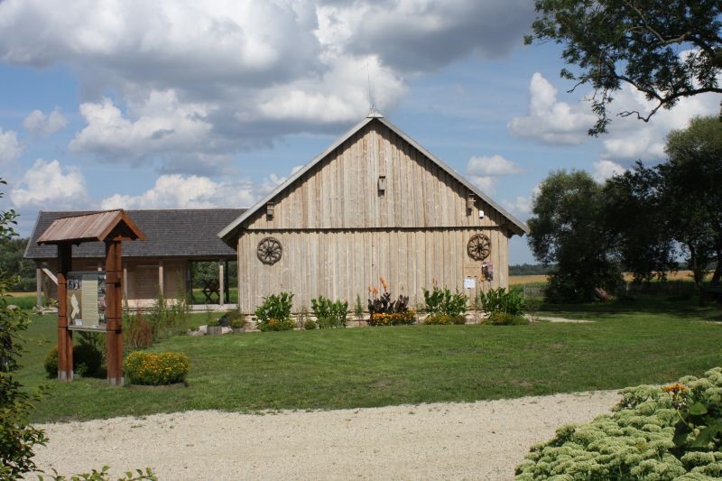 Lazdynų Pelėdos memorialinis muziejus