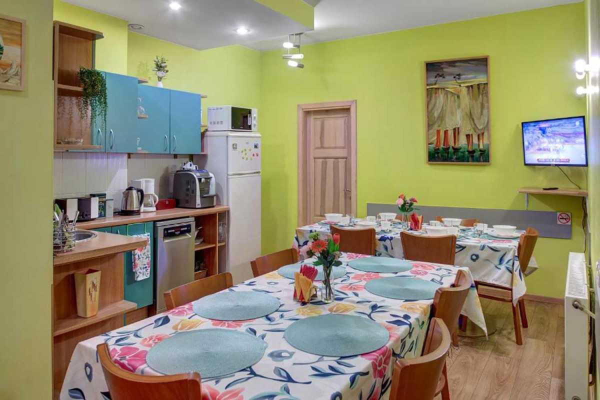 B&B, nakvynė ir pusryčiai, "In Astra"