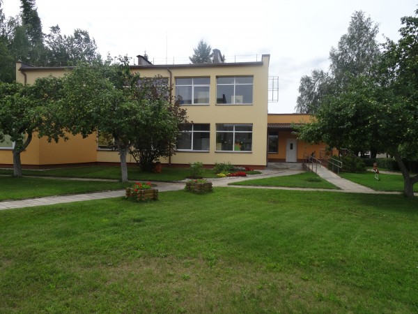 Zarasų "Lakštingalos" mokykla