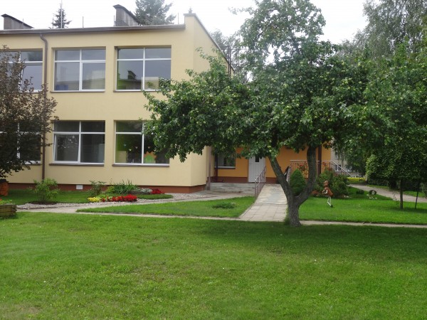 Zarasų "Lakštingalos" mokykla