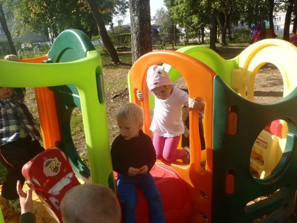 Zarasų "Lakštingalos" mokykla