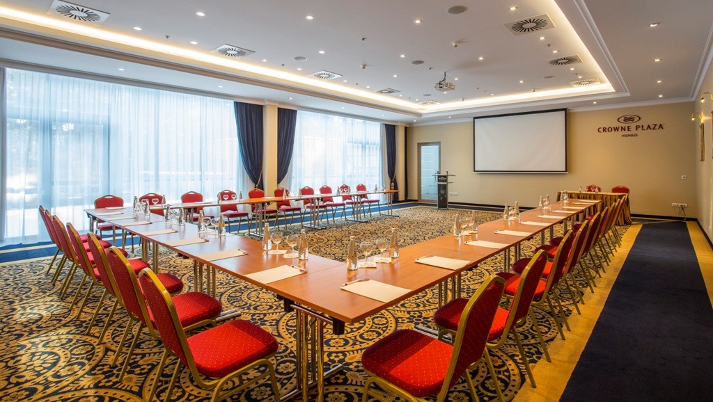 Crowne Plaza Vilnius, UAB "Draugystės viešbutis"