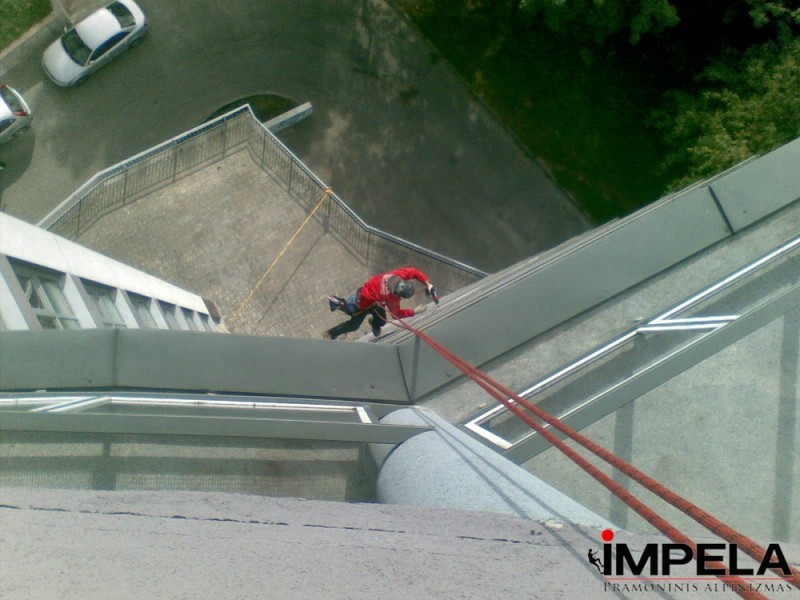 Impela, I. Parasockio firma