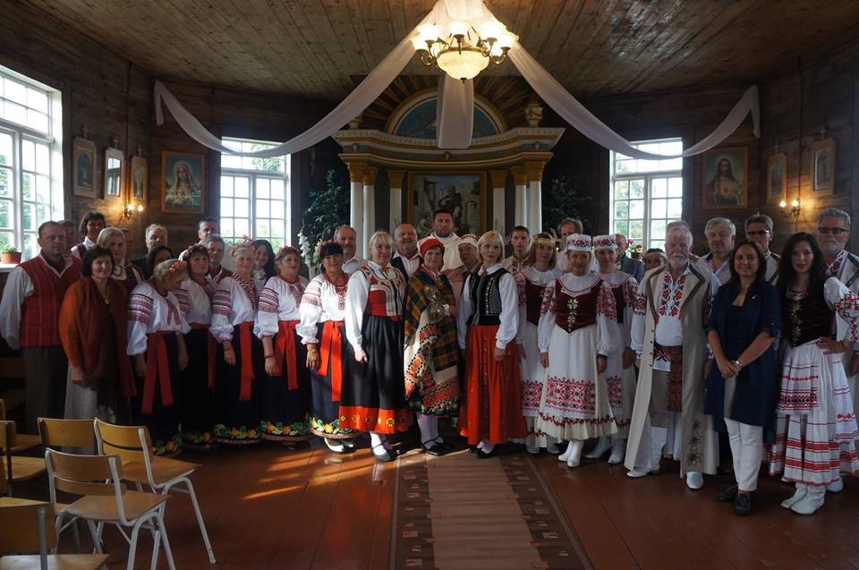 Senųjų kaimo tradicijų kultūros centras