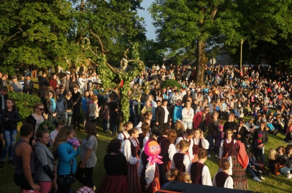 Senųjų kaimo tradicijų kultūros centras