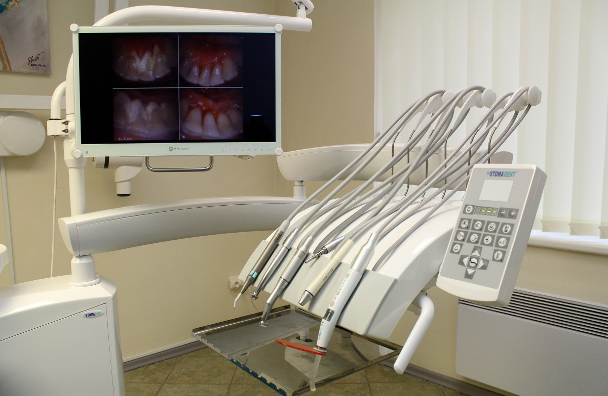 Sendvario odontologija, UAB