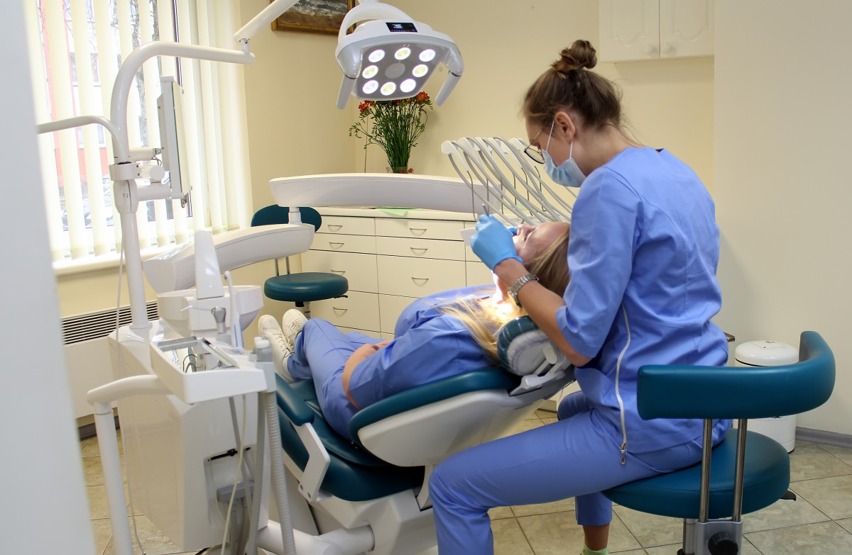 Sendvario odontologija, UAB