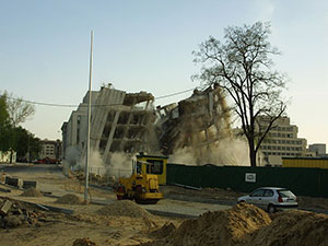 Detonas, Pakruojo padalinys, AB