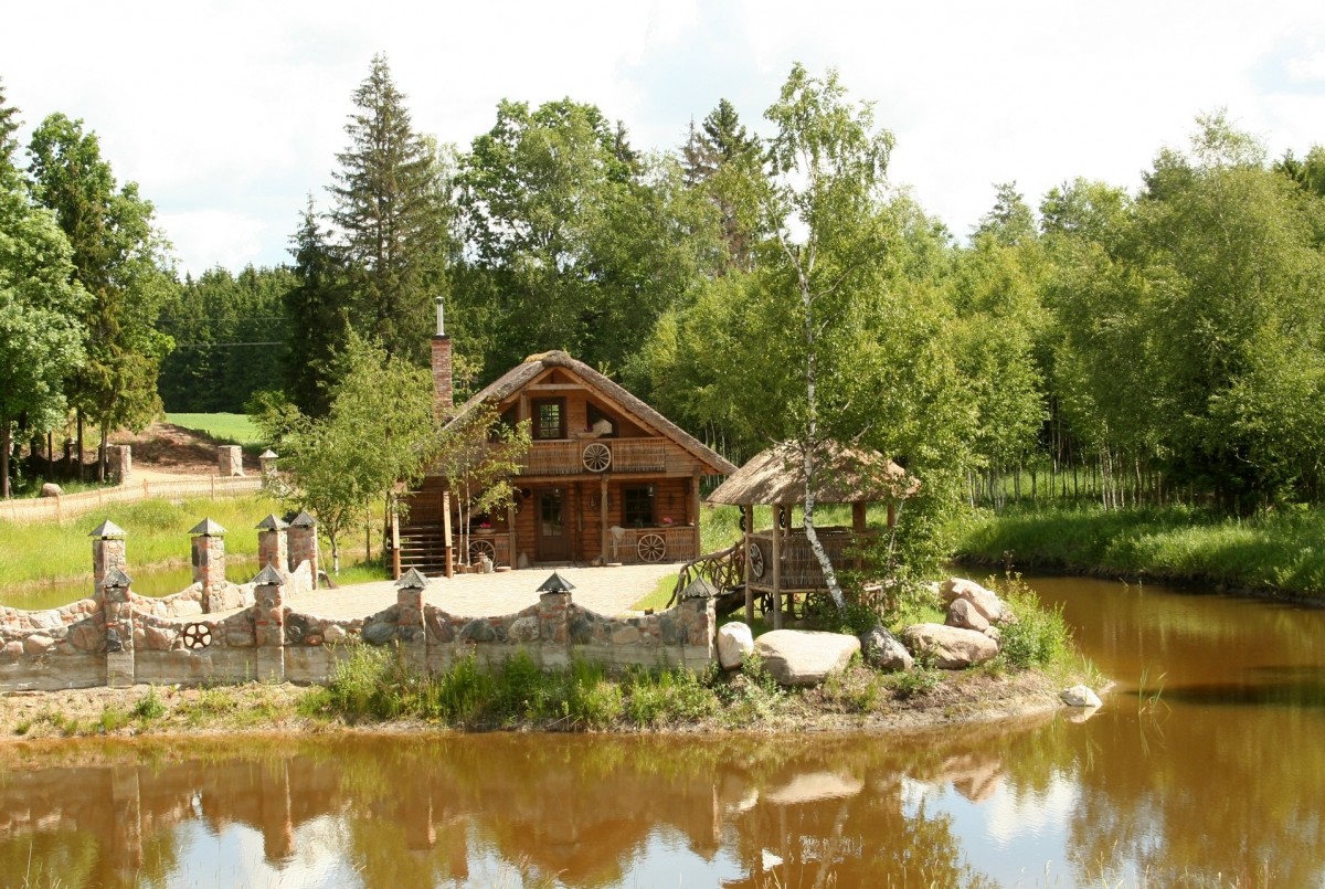 Meškių dvarkiemis
