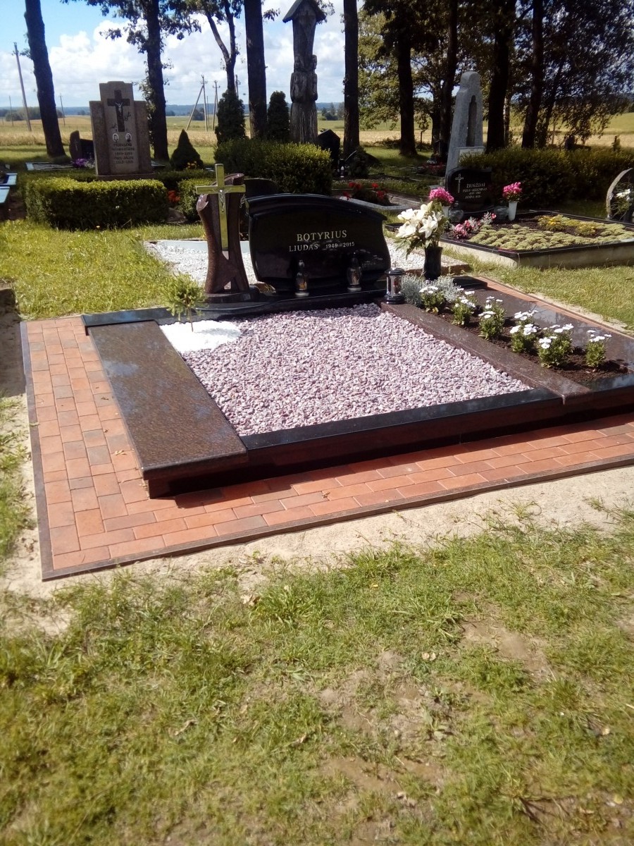 V. Adamavičiaus IVV