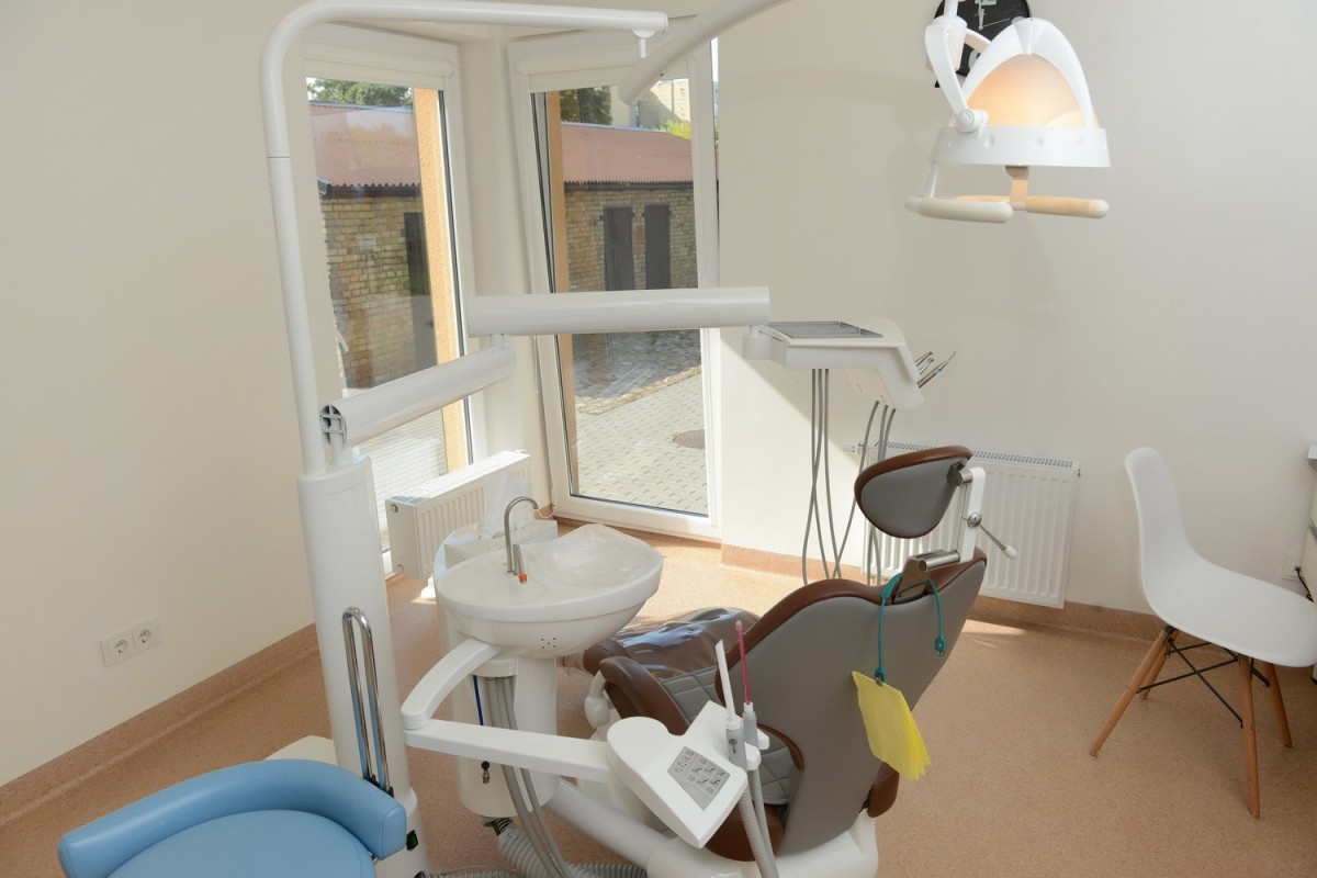 R.V.L., odontologijos klinika, UAB