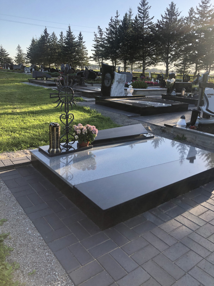 Paminklai, M. Šabono IVV