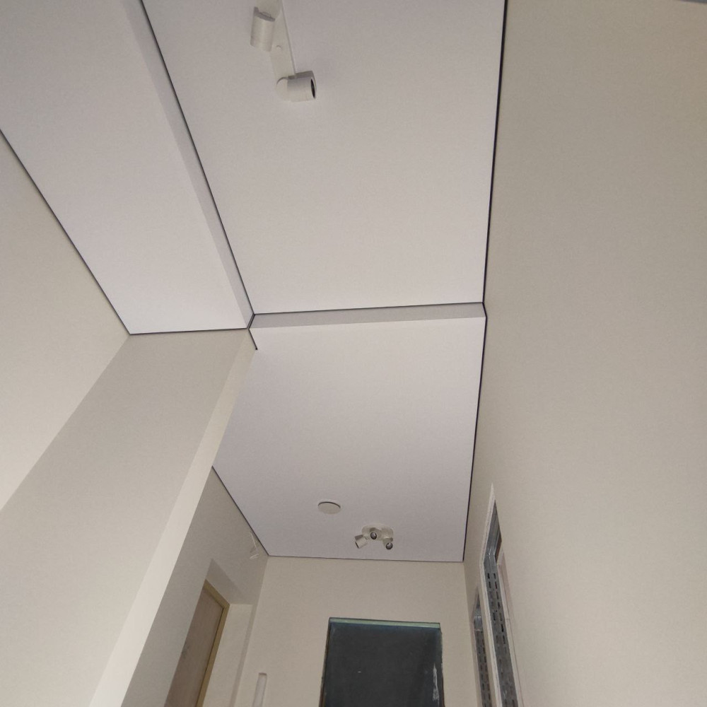 Brilliance ceiling, UAB