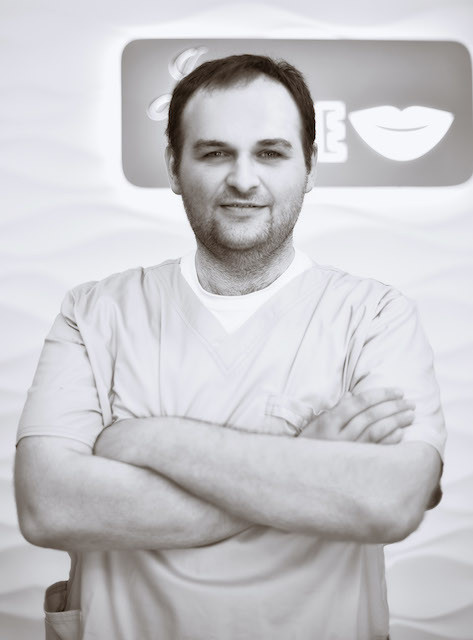 Just Smile, odontologijos klinika