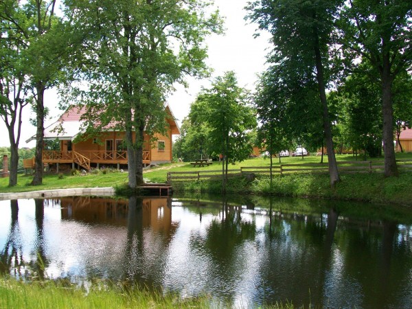 Lazduona, kaimo sodyba