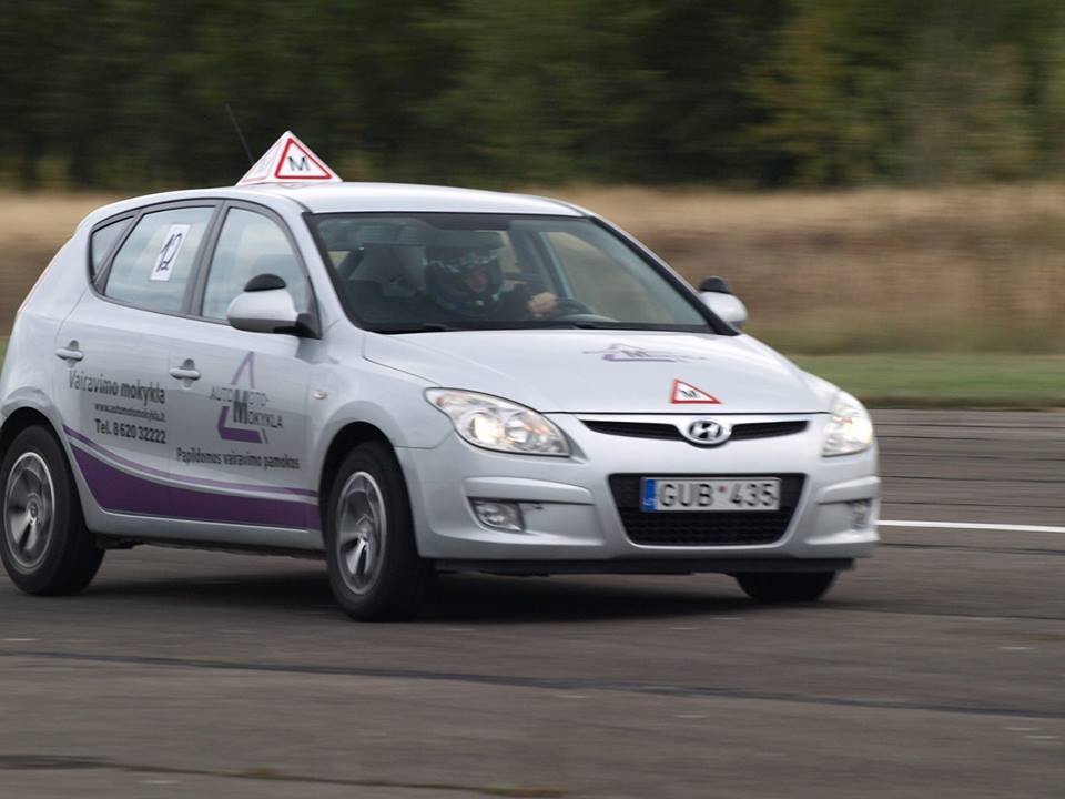 Automotomokykla, UAB