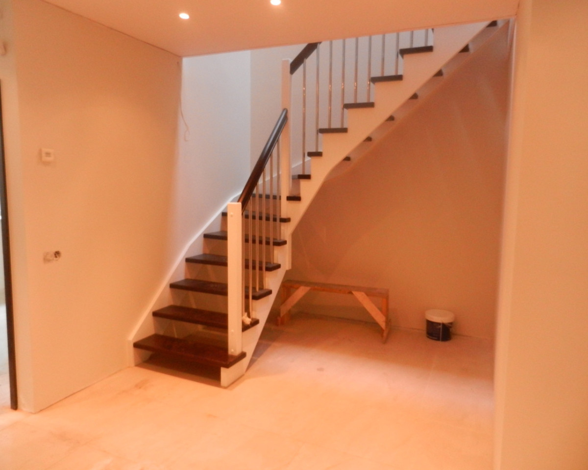 Mediniai laiptai, UAB