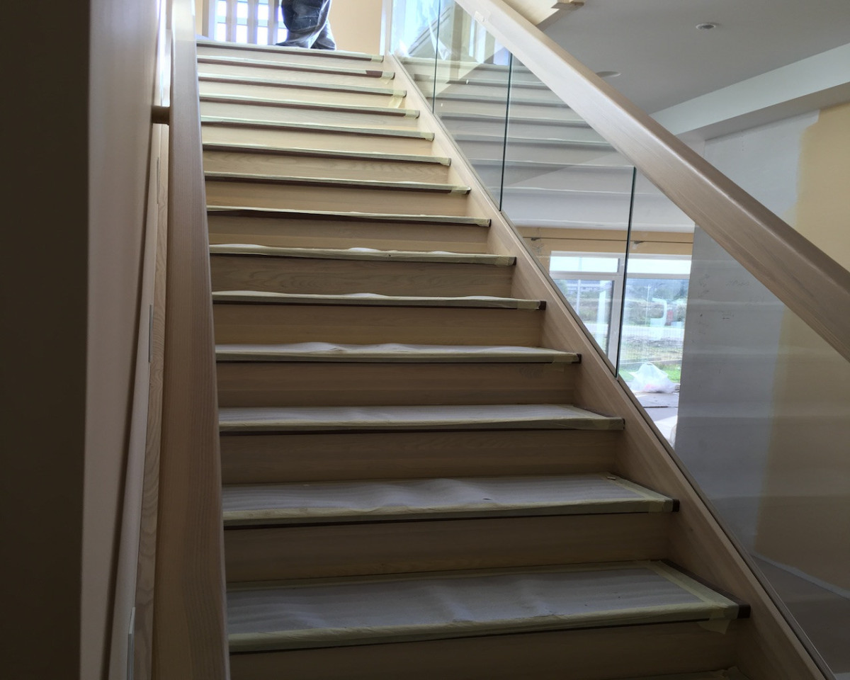 Mediniai laiptai, UAB