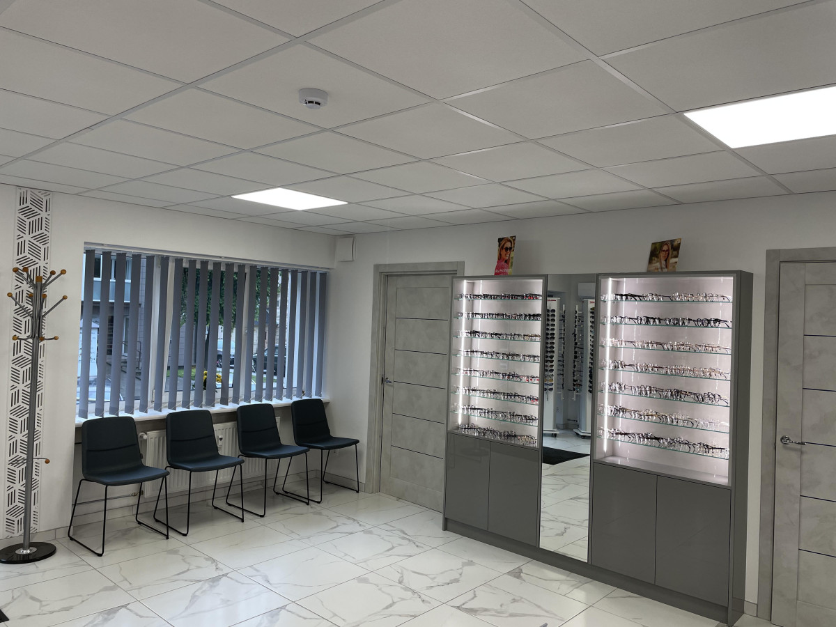 Žvilgsnis, optika, UAB