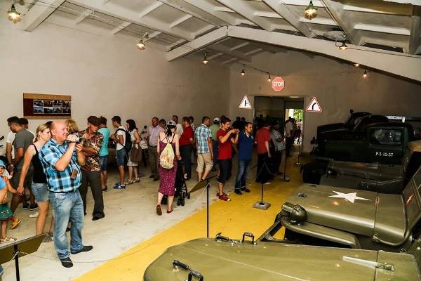 Retromobile, Šeduvos istorinės technikos muziejus, Lietuvos istorinių transporto priemonių išsaugojimo asociacija