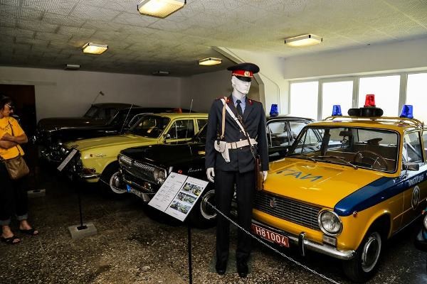 Retromobile, Šeduvos istorinės technikos muziejus, Lietuvos istorinių transporto priemonių išsaugojimo asociacija