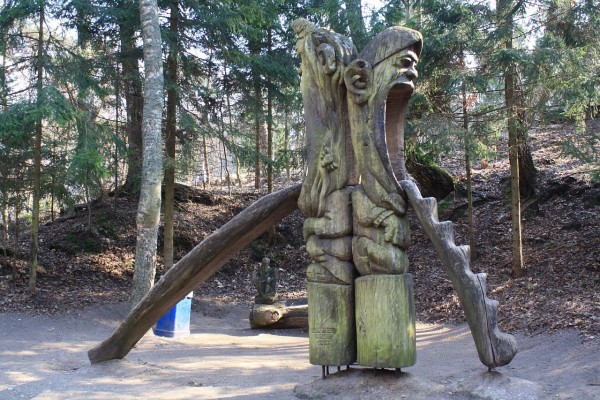 Raganų kalnas