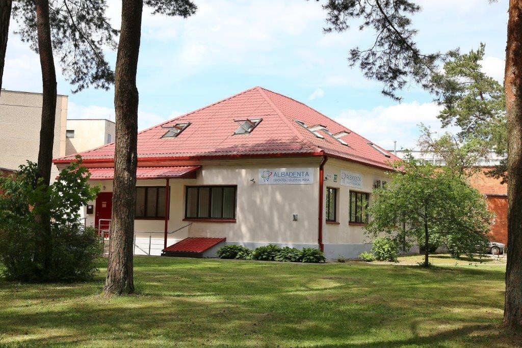 Albadenta, odontologijos klinika, UAB