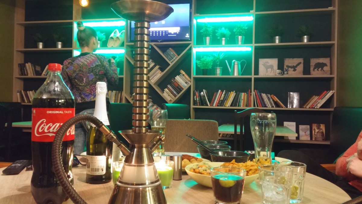 Garden grill bar