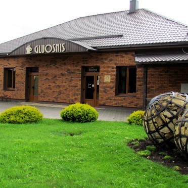 Gluosnis, kavinė