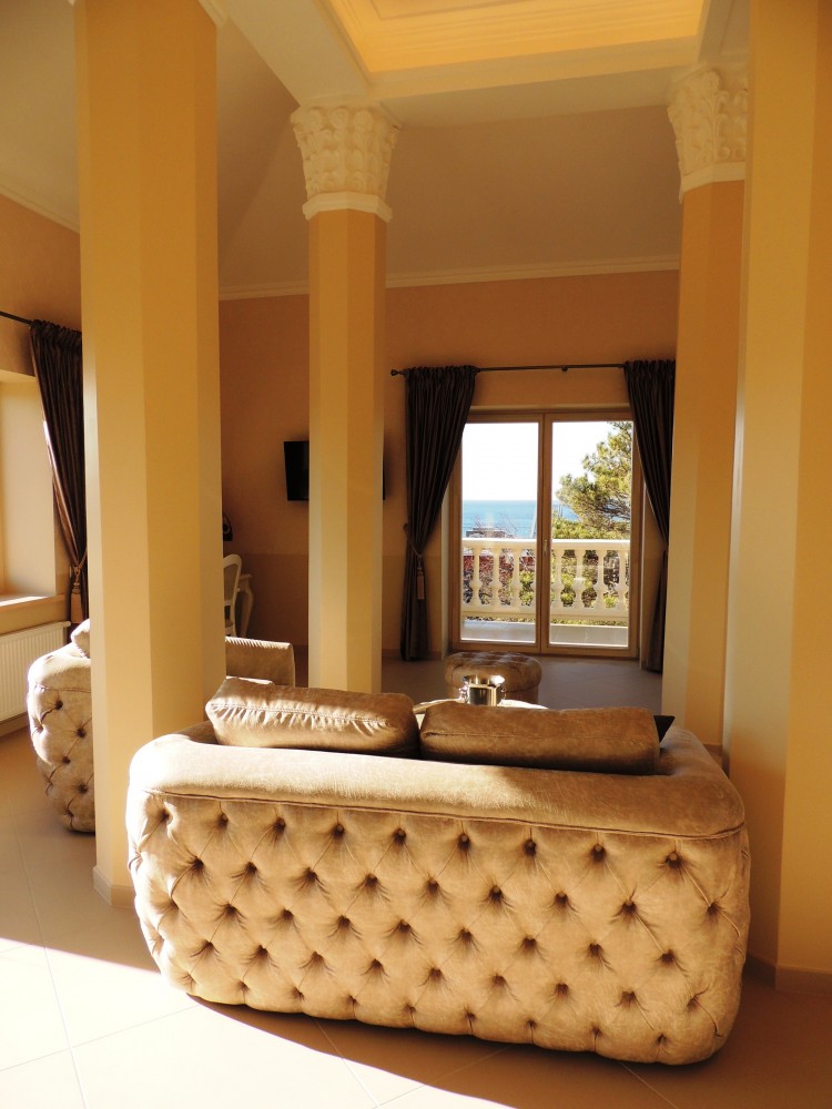 Royal tower apartments