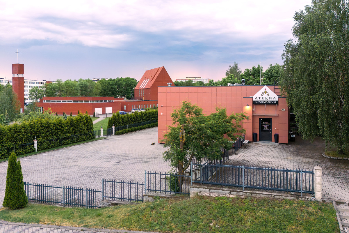 Aterna, laidojimo paslaugų biuras, šarvojimo salė, UAB