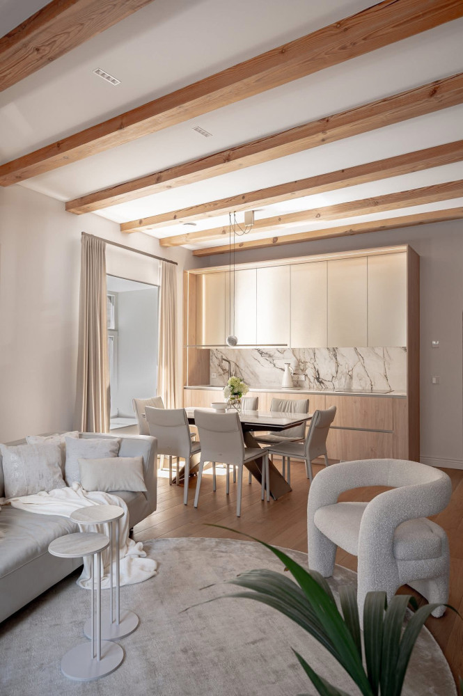 Stiliaus elementai, UAB