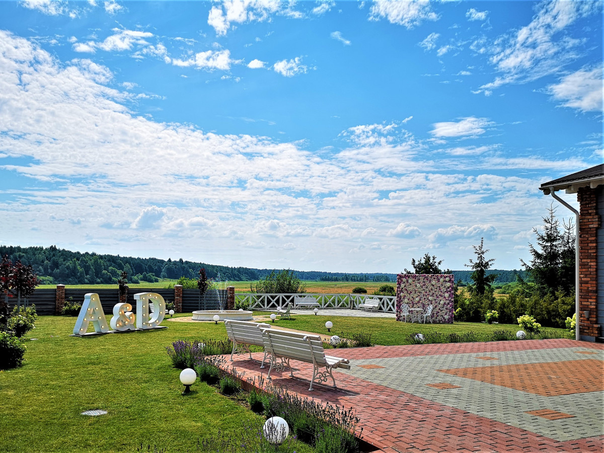 Tenženė, pokylių salės