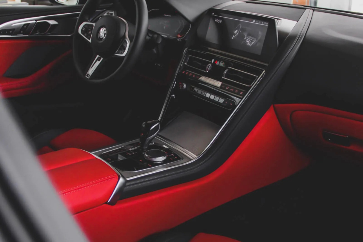 Auto art group, Kauno filialas, MB