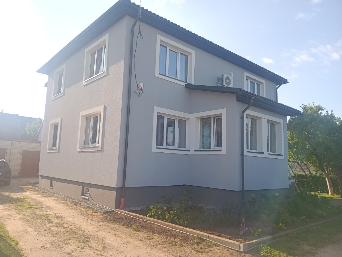 Fasadų sprendimai, MB