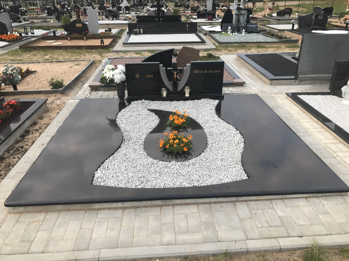 Deivido Sakalausko paminklai