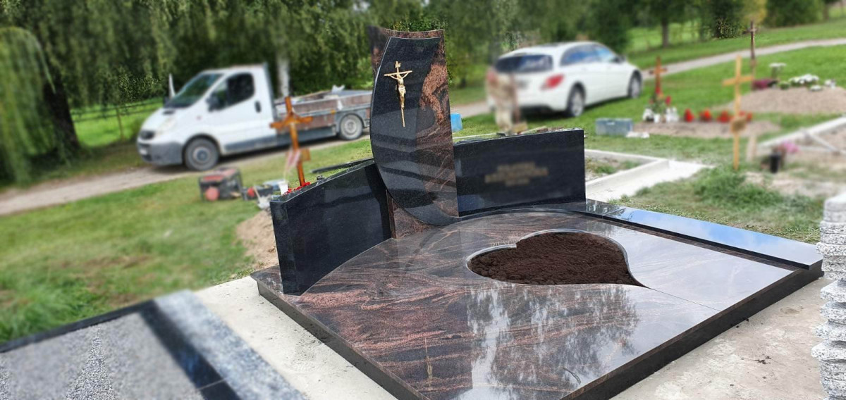 Deivido Sakalausko paminklai