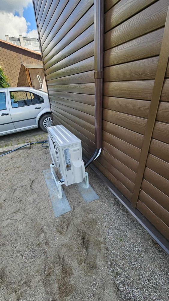 Žalias pasaulis, MB