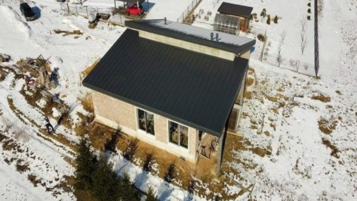 Daihouse, MB