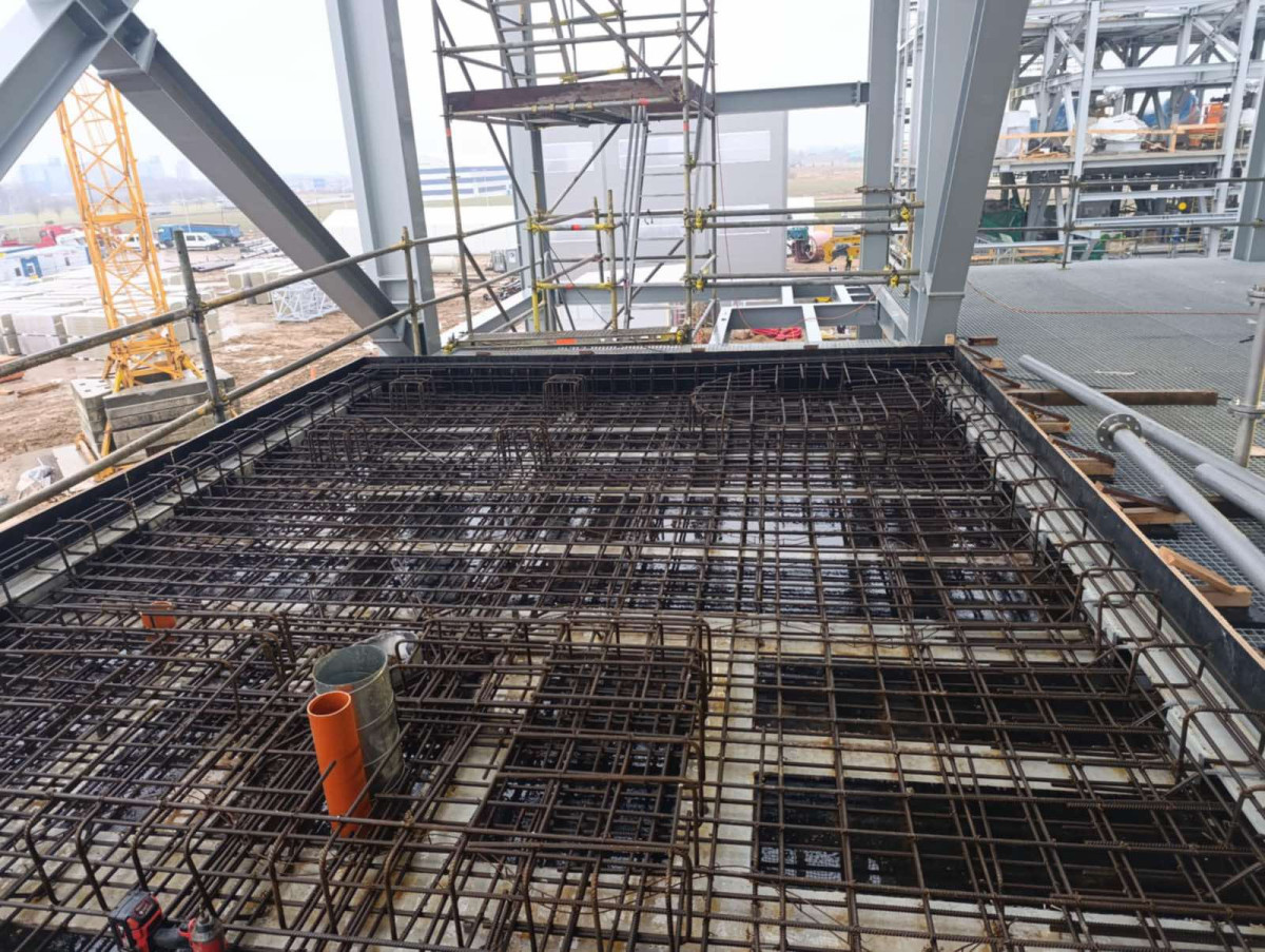 Empire construction, MB