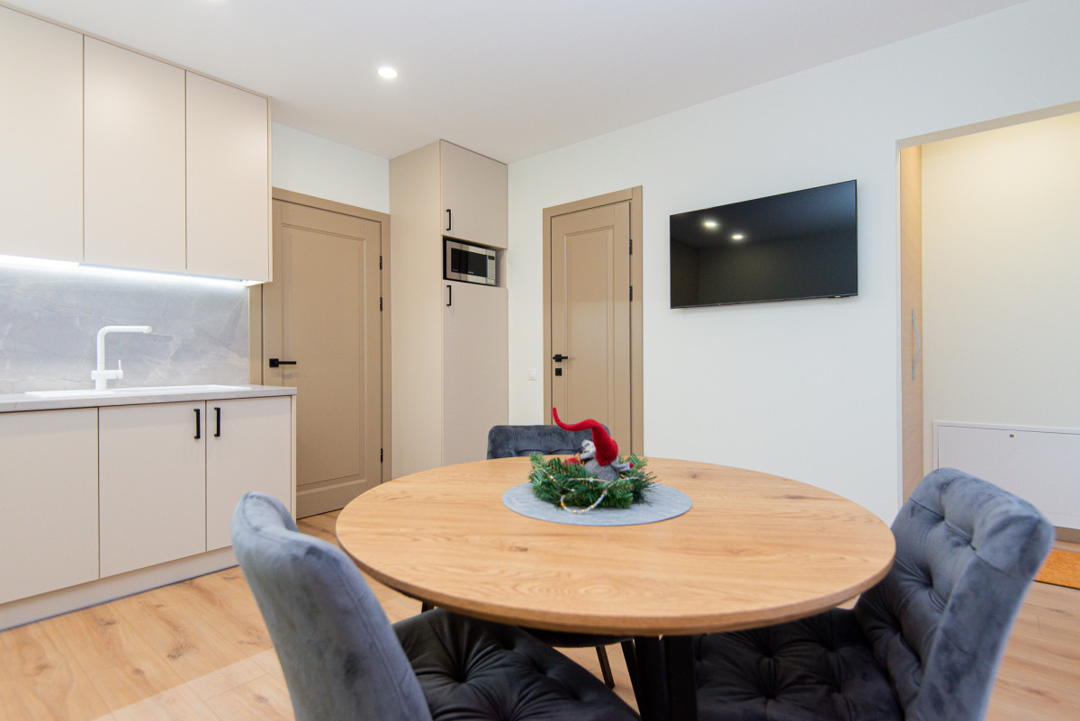 Palangos grafų lankos, MB