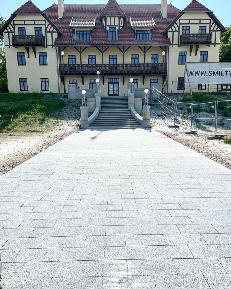 Balsmėja, MB
