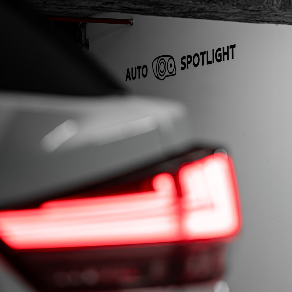 Auto Spotlight, MB