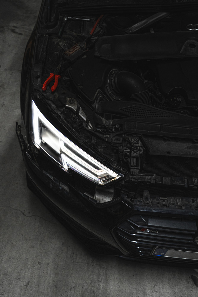 Auto Spotlight, MB