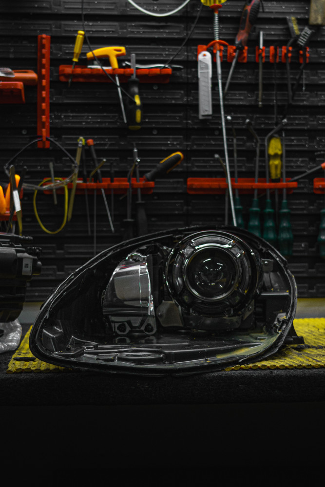 Auto Spotlight, MB