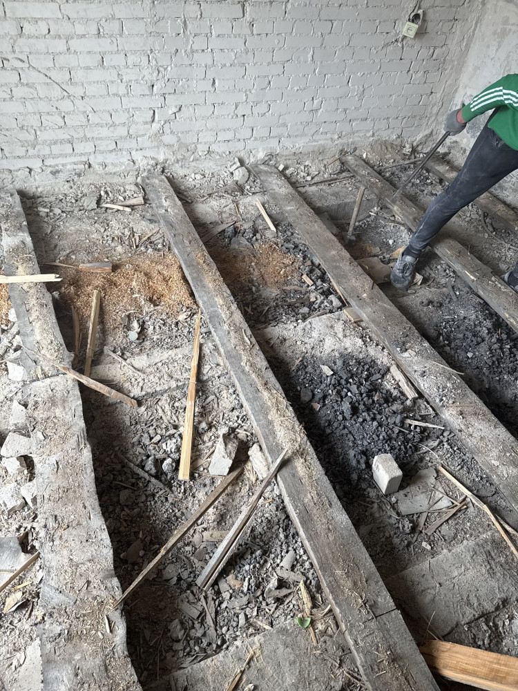 Apdailos komanda, UAB